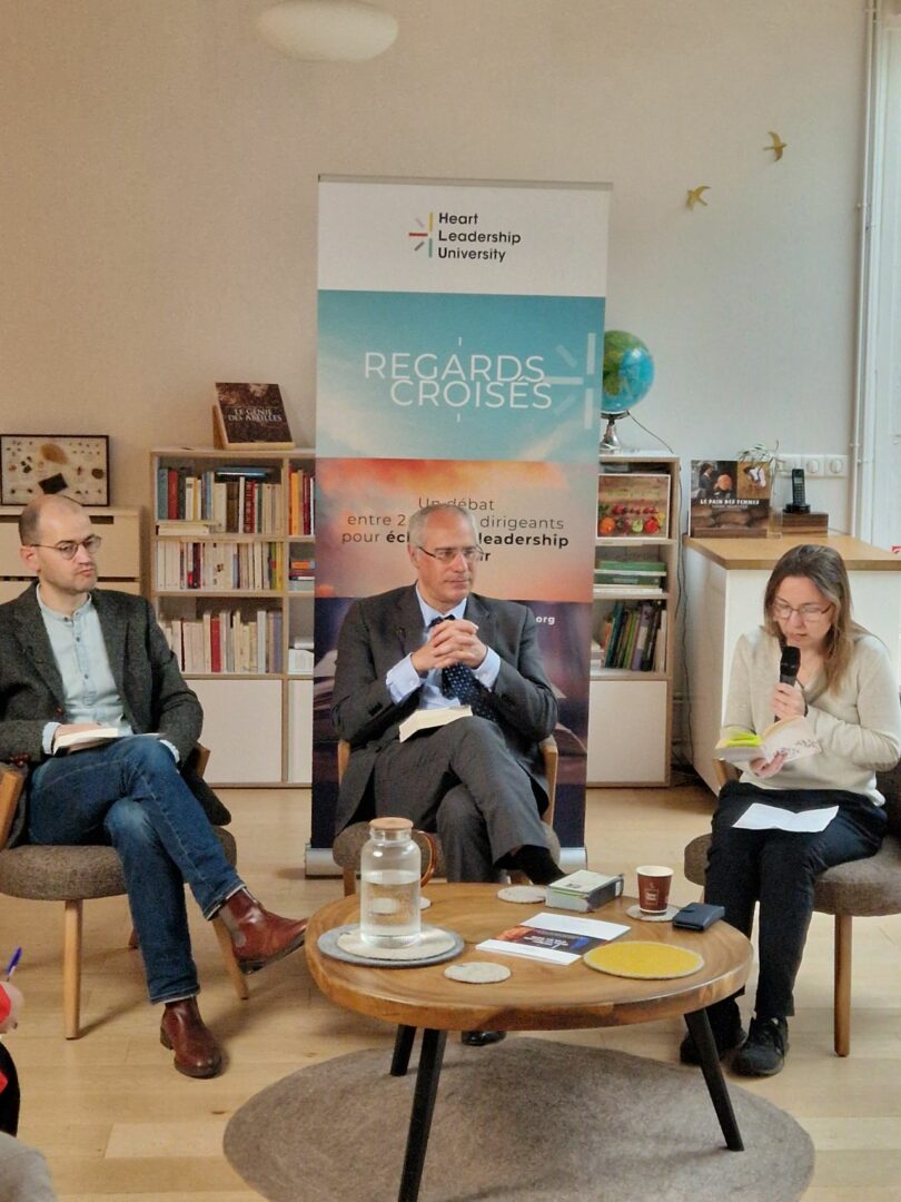 Lire la suite à propos de l’article Regards croisés « Hyperguerre et Monde qui vient »